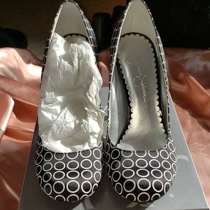 Jessica Impson Henri Pump